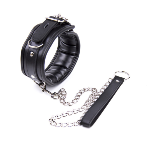 Real Leather Bondage Neck Collar  — photo 1