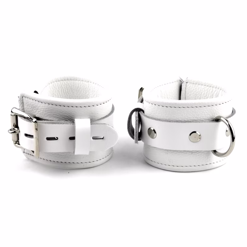 Real Cowhide Leather 2-Piece Fur-Lined Wrist Cuffs Restraint Bondage Set with Connector | Black — photo 1
